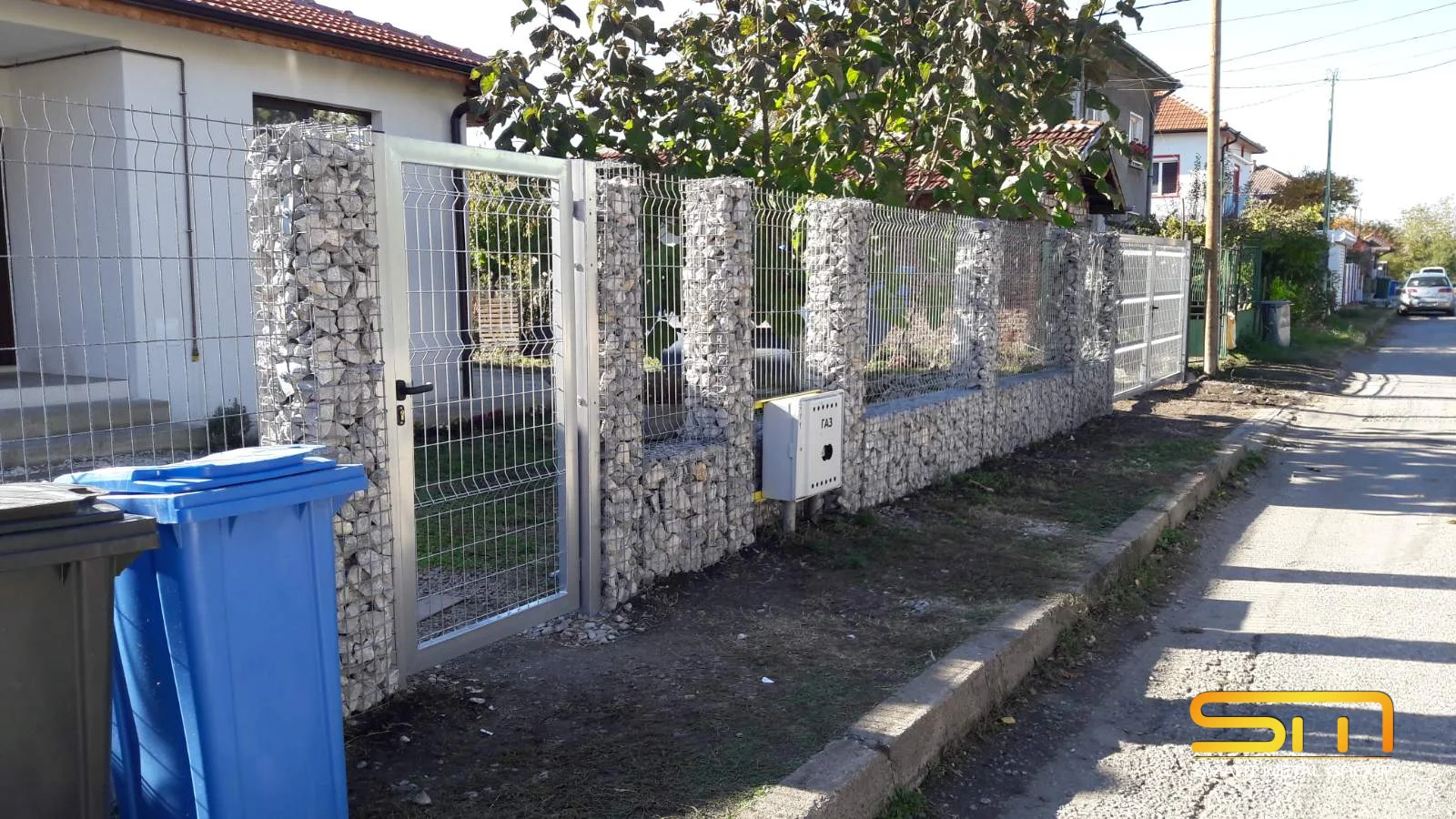Ограда с пана, Костинброд
